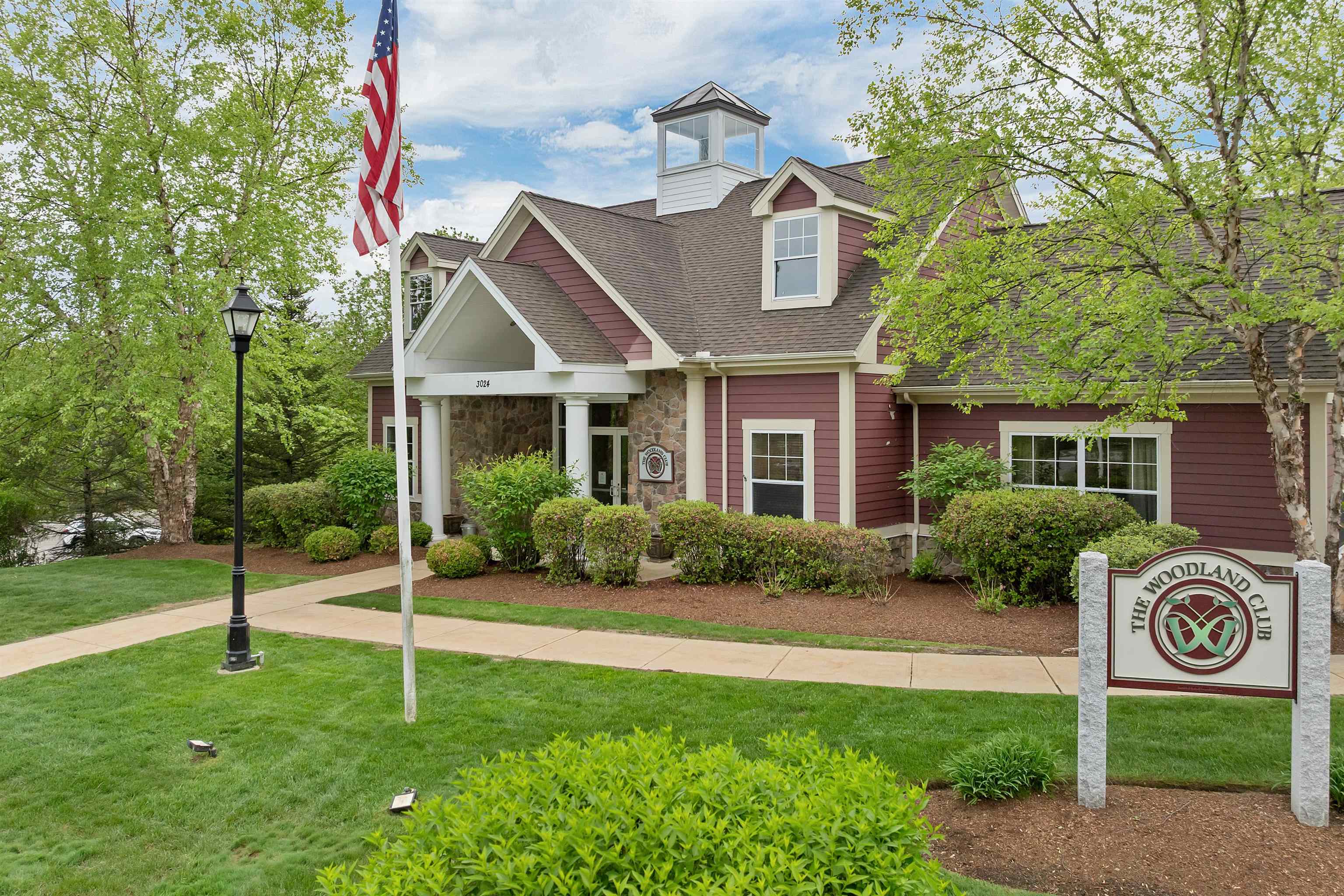 17 Roundabout Way, Unit 5 Manchester, NH 03102 - Photo 37 of 57