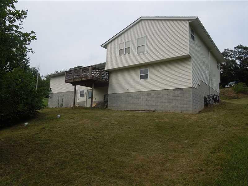 189 Profio Road McDonald, PA 15057 - Photo 3 of 25 Exterior Back.
