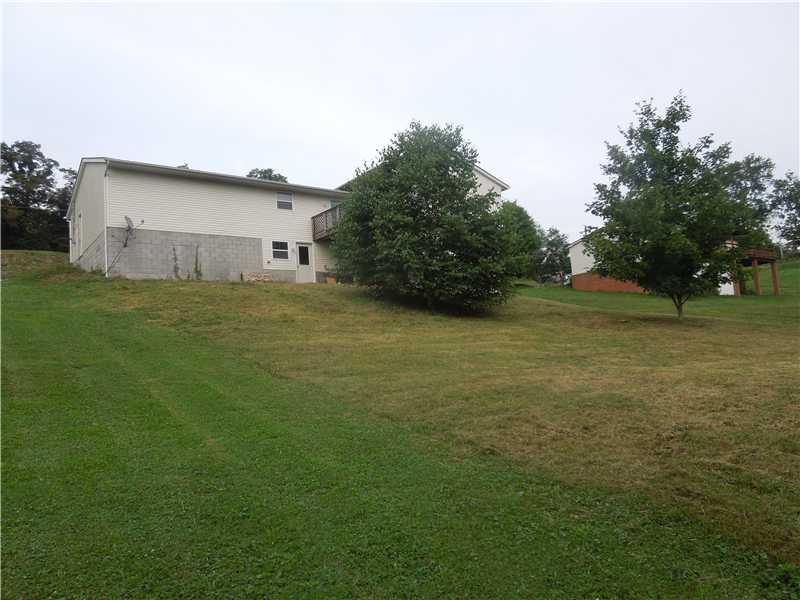 189 Profio Road McDonald, PA 15057 - Photo 4 of 25 Exterior Back.
