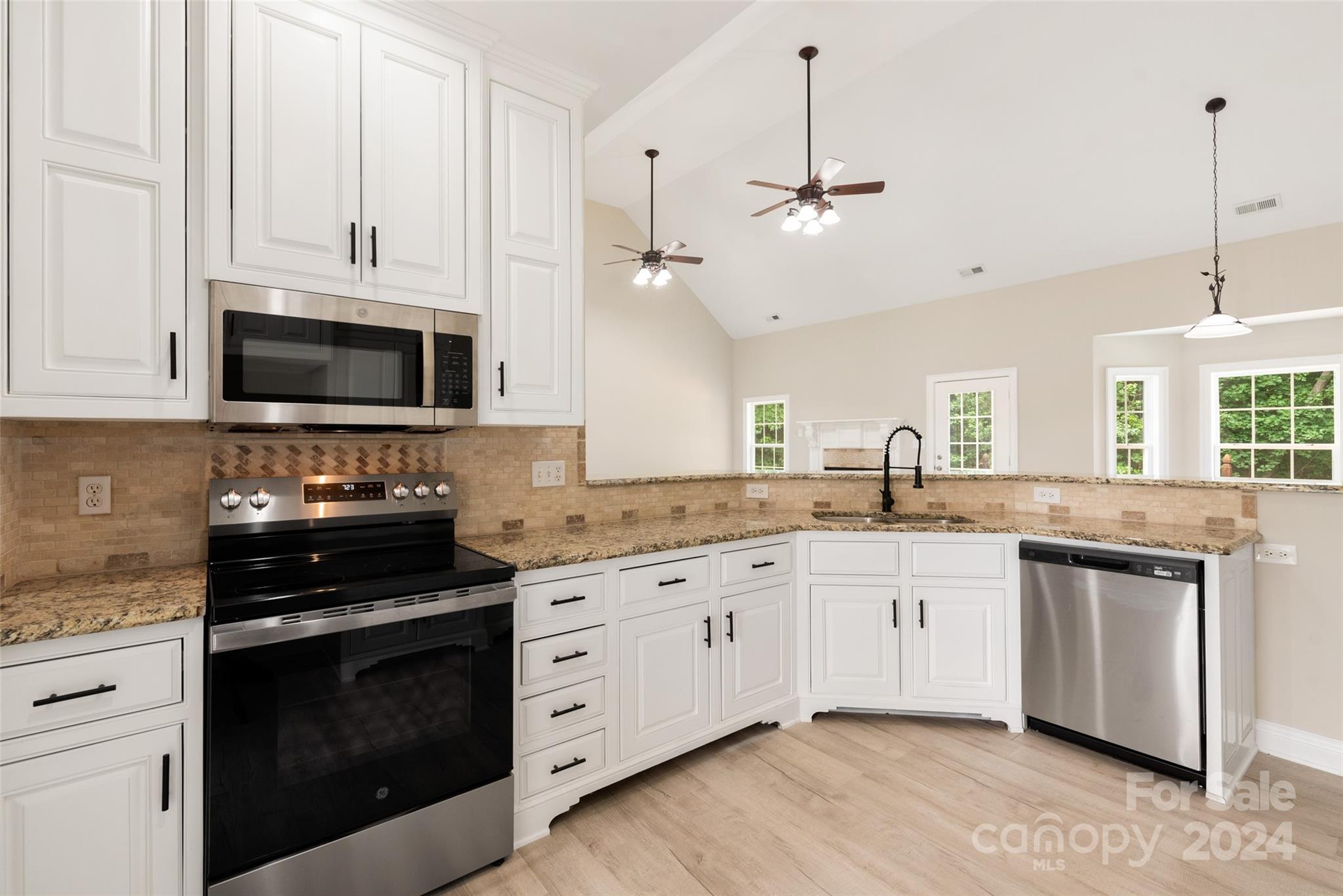 3203 Kelly Road Charlotte, NC 28216 - Photo 12 of 26 Gallery Image 12