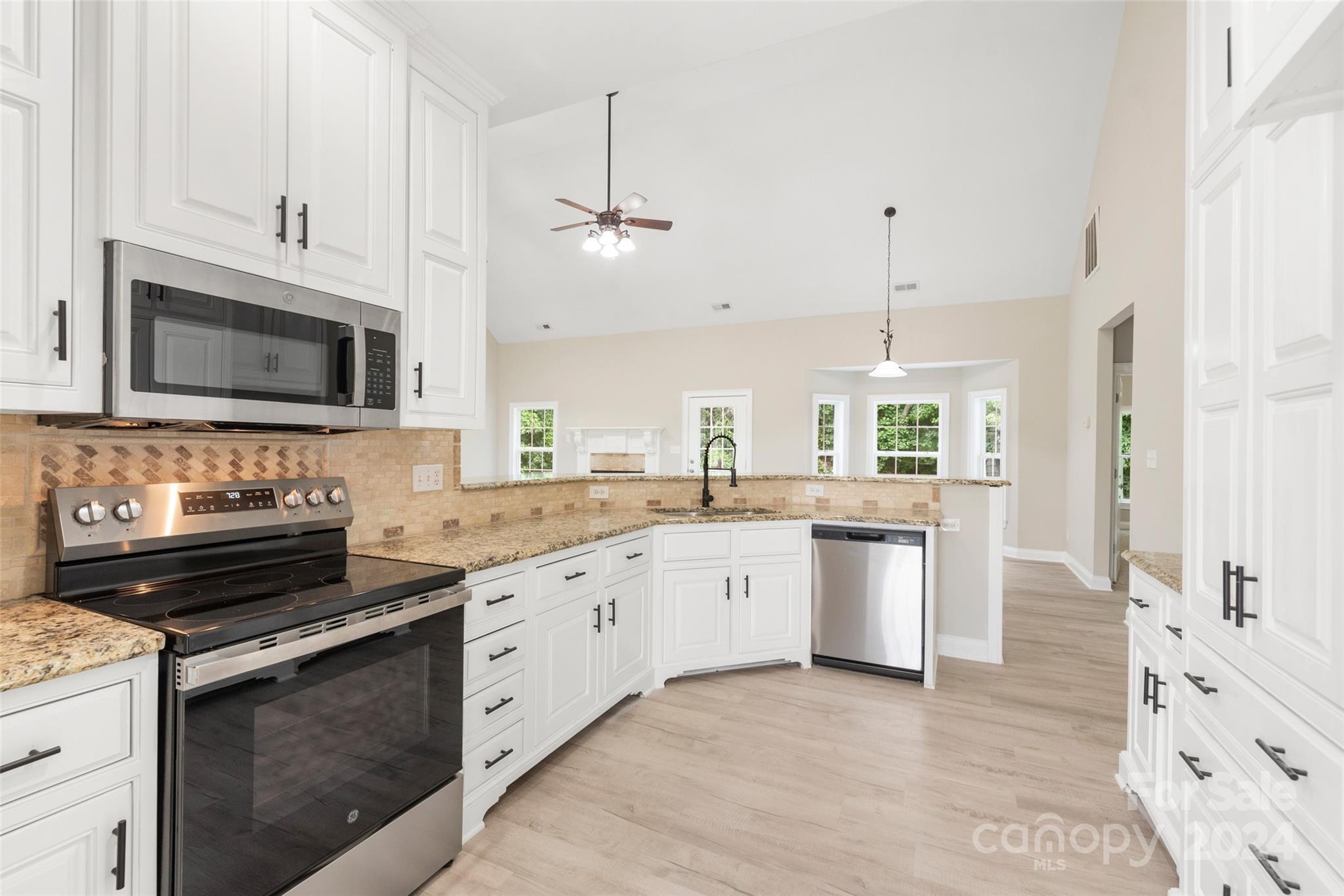 3203 Kelly Road Charlotte, NC 28216 - Photo 13 of 26 Gallery Image 13