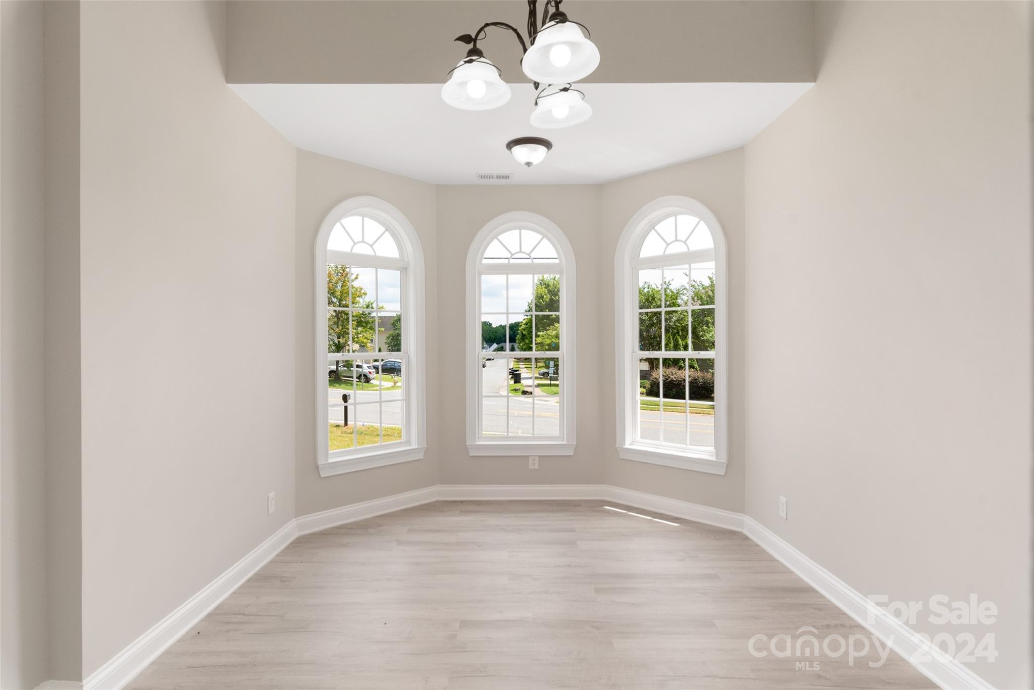 3203 Kelly Road Charlotte, NC 28216 - Photo 14 of 26 Gallery Image 14