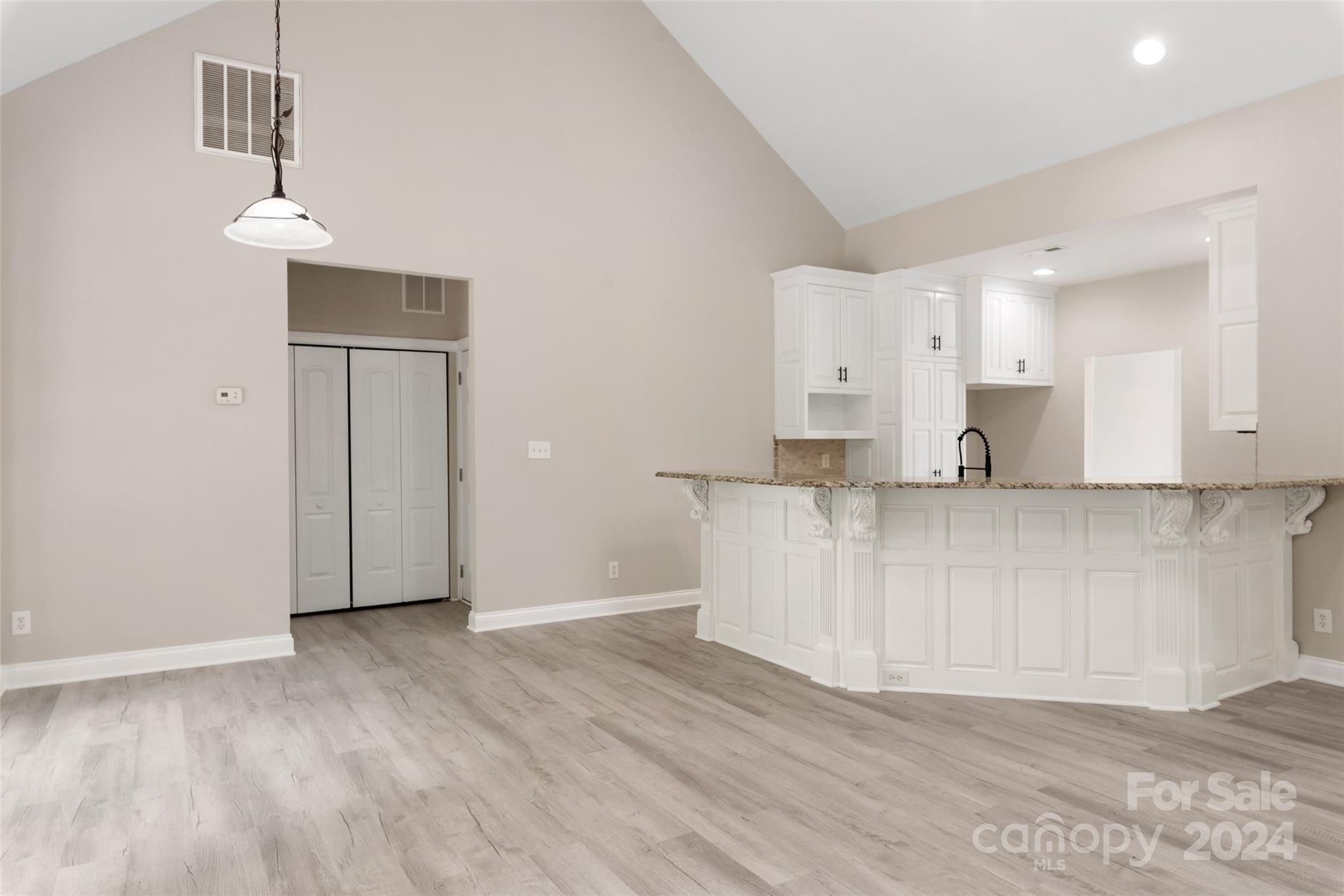 3203 Kelly Road Charlotte, NC 28216 - Photo 9 of 26 Gallery Image 9