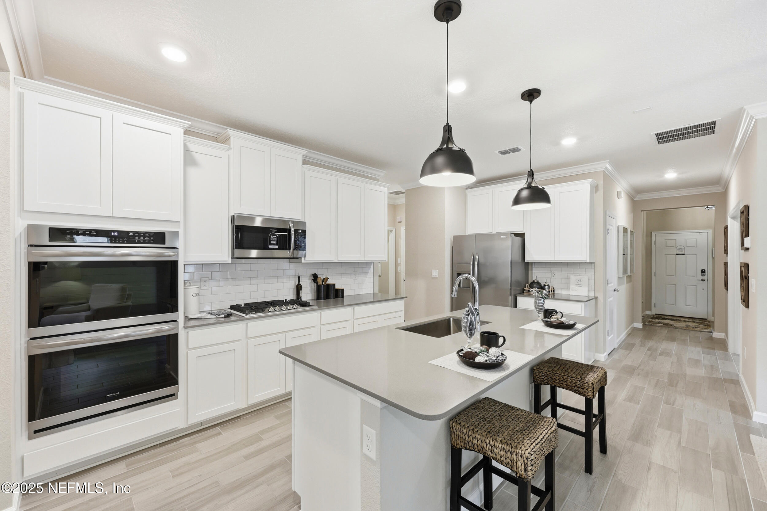 64 Round Robin Run St. Johns, FL 32259 - Photo 2 of 43 white cabinets