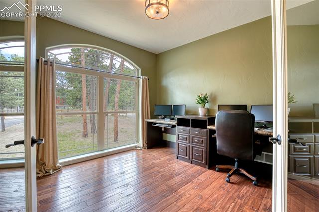17655 Table Rock Road Colorado Springs, CO 80908 - Photo 15 of 49 Gallery Image 15