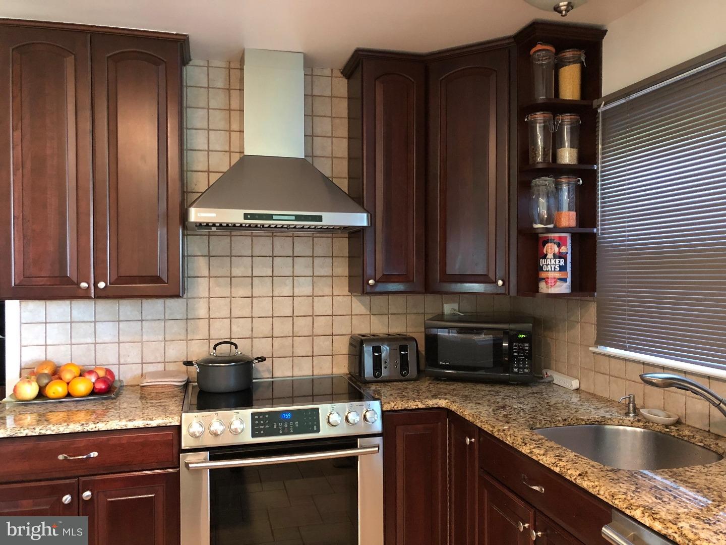 115 Red Lion Road Huntingdon Valley, PA 19006 - Photo 8 of 11