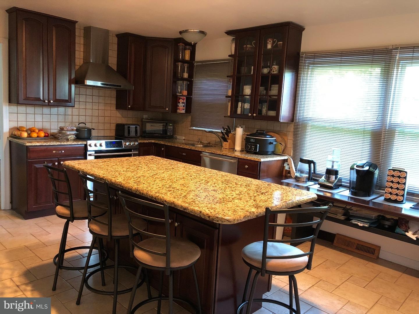 115 Red Lion Road Huntingdon Valley, PA 19006 - Photo 9 of 11