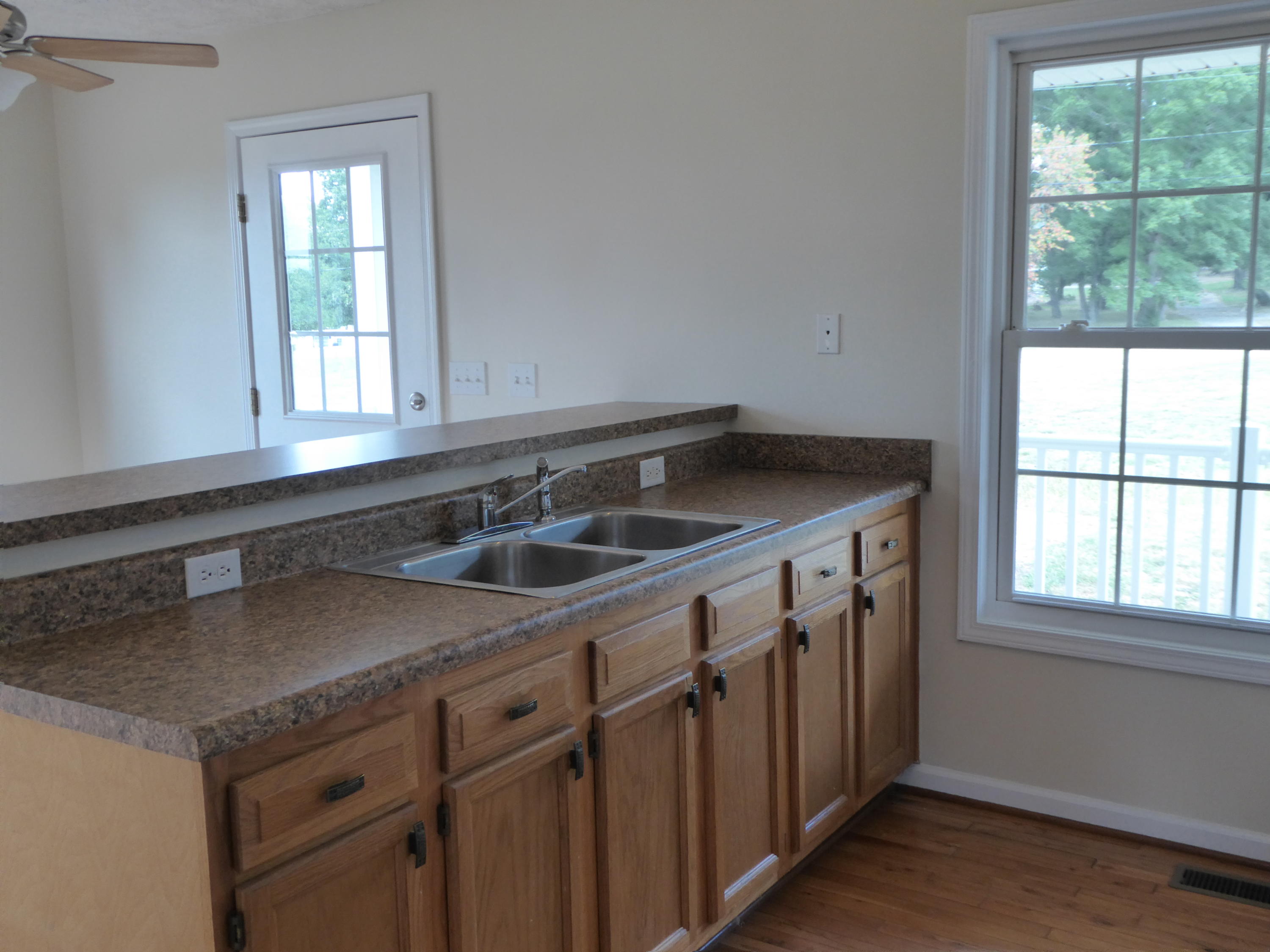 127 Farm View Road Glade Hill, VA 24092 - Photo 16 of 28 17 Kitchen