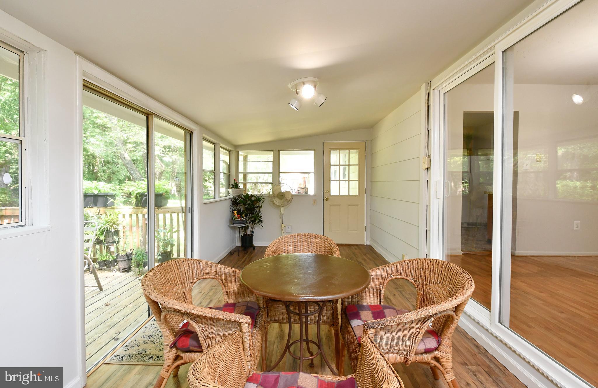 13222 Delaney Road Woodbridge, VA 22193 - Photo 14 of 41 Gallery Image 14