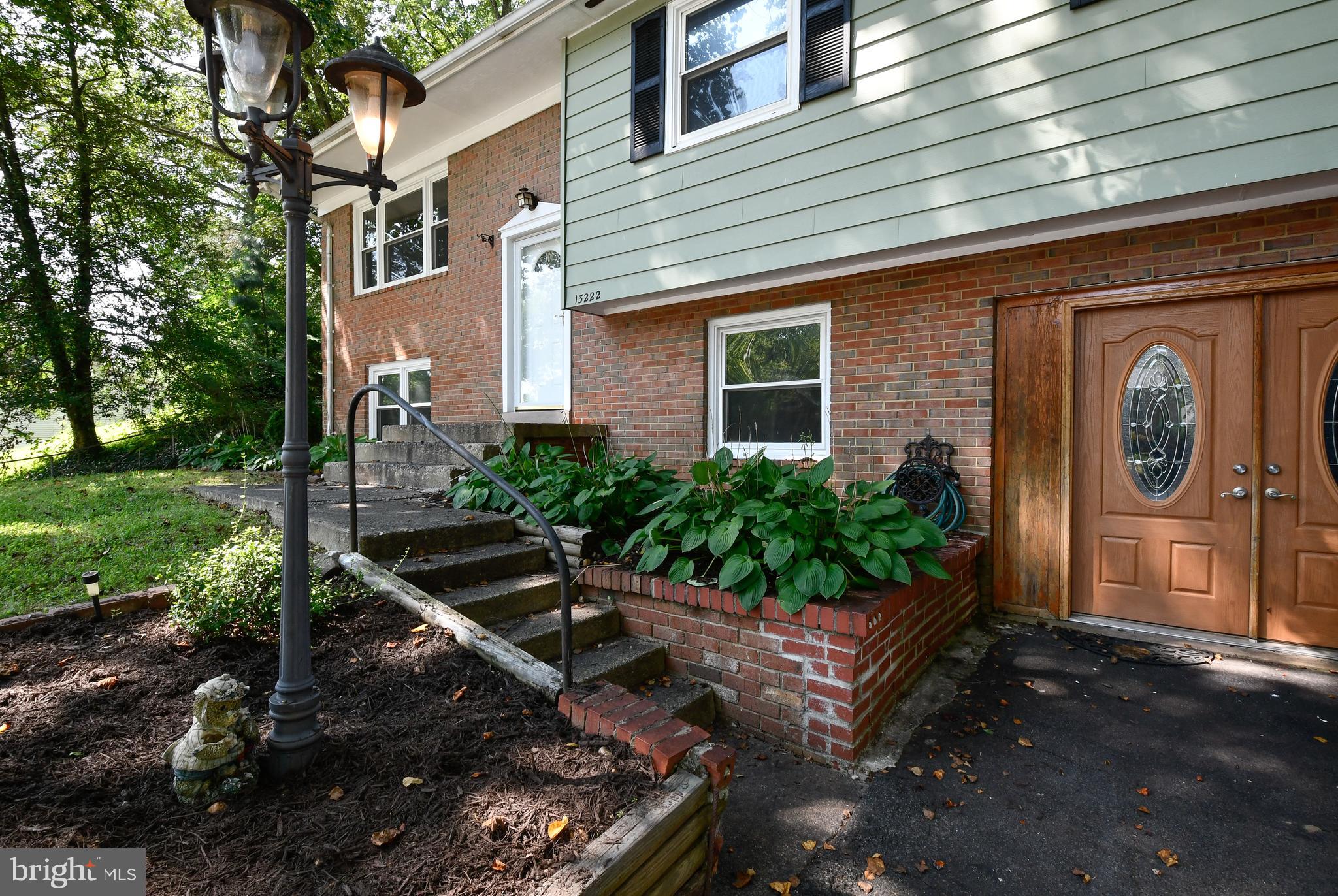 13222 Delaney Road Woodbridge, VA 22193 - Photo 3 of 41 Gallery Image 3