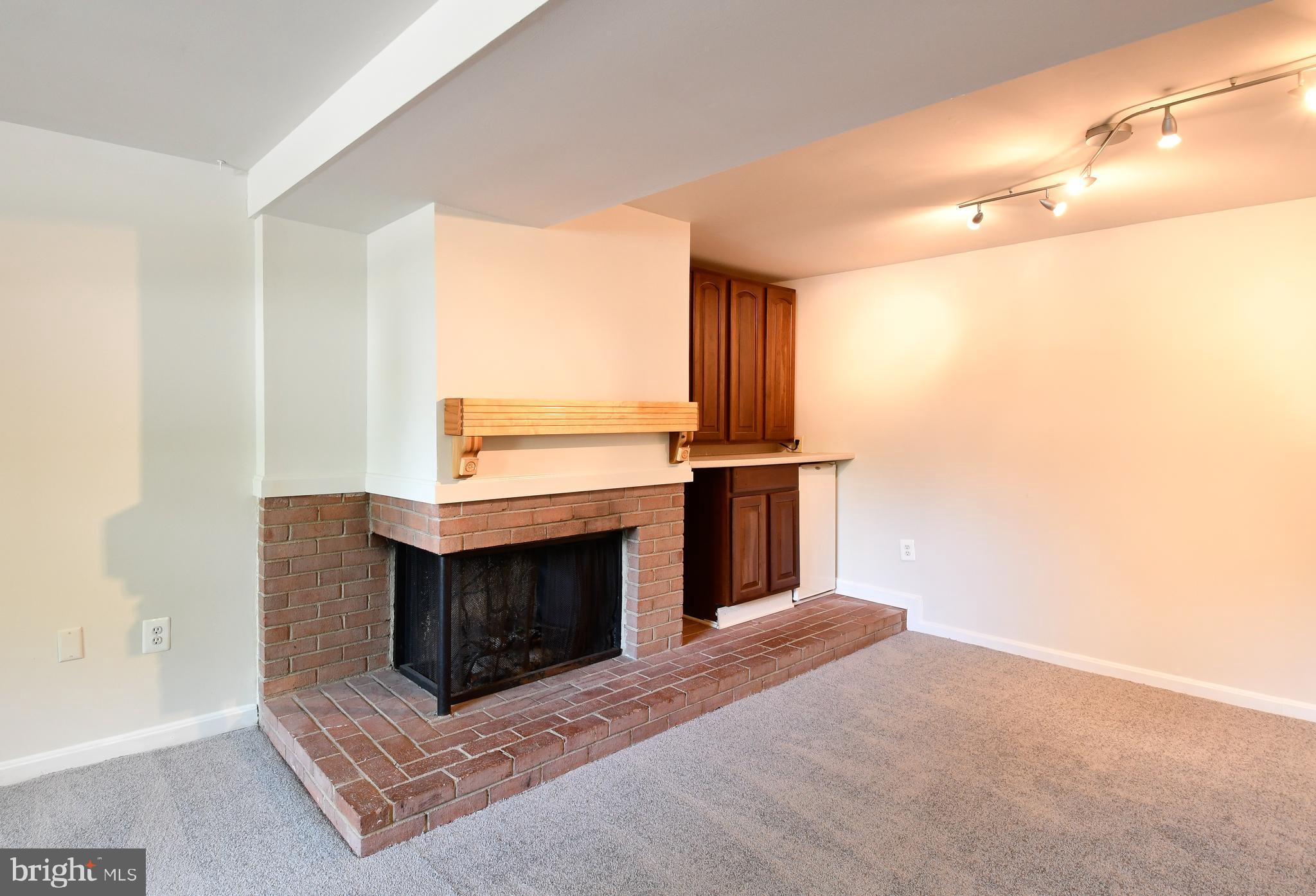 13222 Delaney Road Woodbridge, VA 22193 - Photo 31 of 41 Gallery Image 31