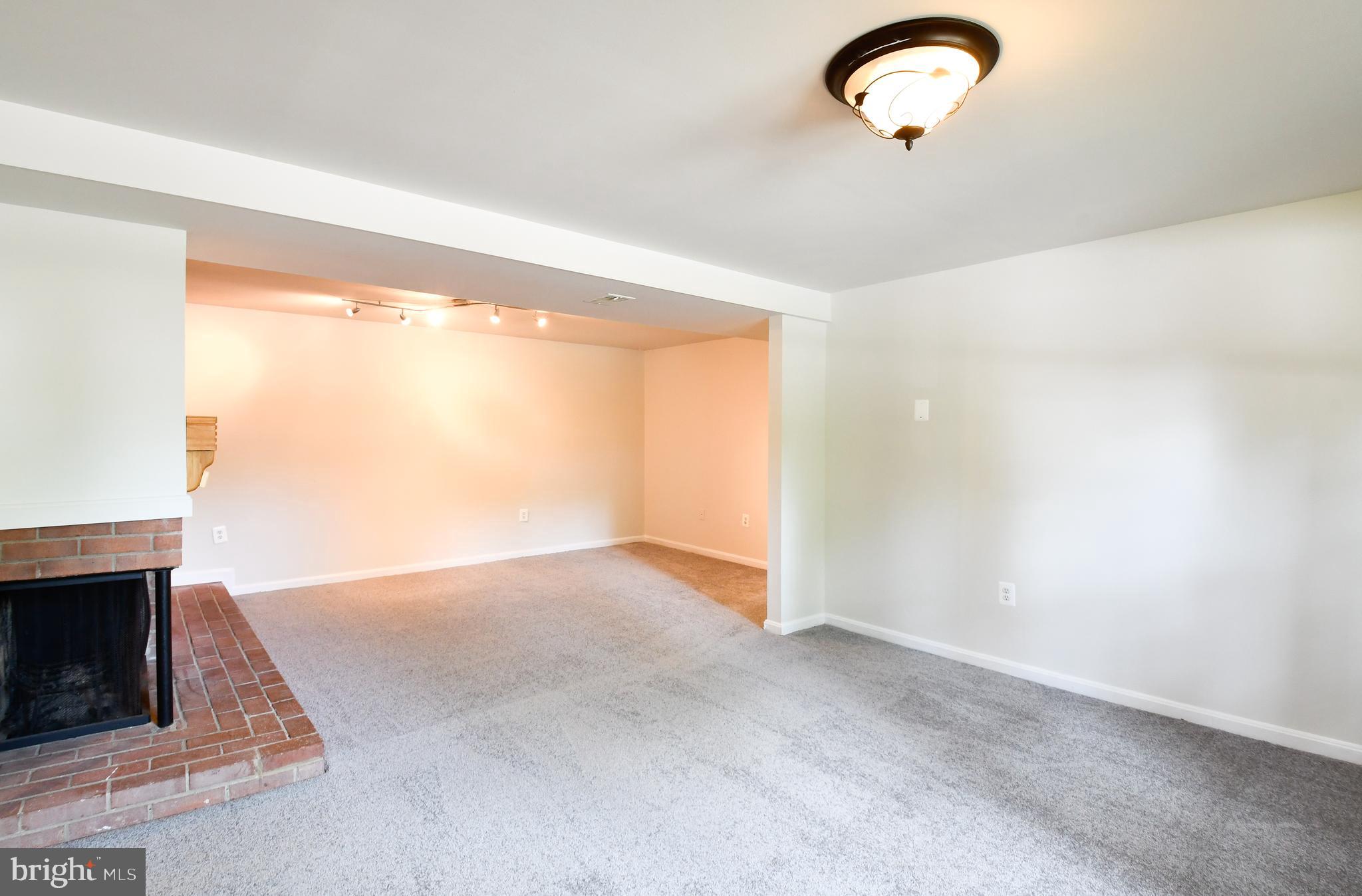 13222 Delaney Road Woodbridge, VA 22193 - Photo 32 of 41 Gallery Image 32