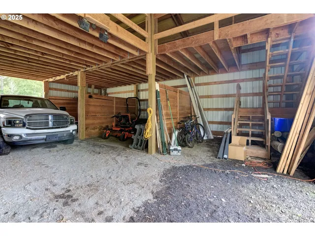 $925,000 | 31080 South Dhooghe Road, Colton, OR 97017