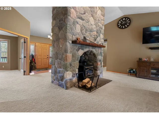 $925,000 | 31080 South Dhooghe Road, Colton, OR 97017