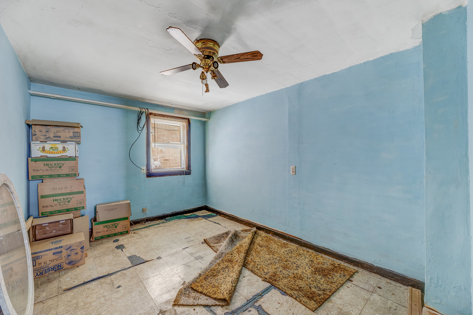 5232 West 51st Street Chicago, IL 60638 - Photo 13 of 28 a view of a room with toys and wooden floor