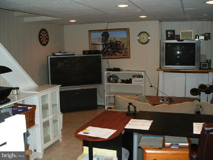 217 Remington Road Broomall, PA 19008 - Photo 11 of 25 Gallery Image 11