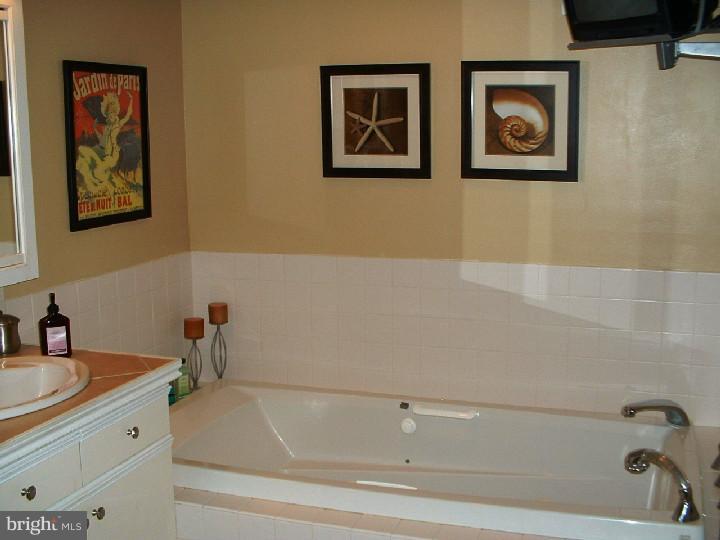 217 Remington Road Broomall, PA 19008 - Photo 15 of 25 Gallery Image 15