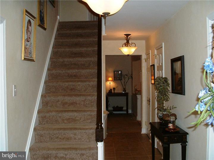 217 Remington Road Broomall, PA 19008 - Photo 9 of 25 Gallery Image 9