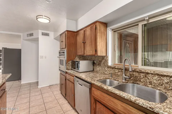 $3,600 | 2109 South Stanley Place, Tempe, AZ 85282