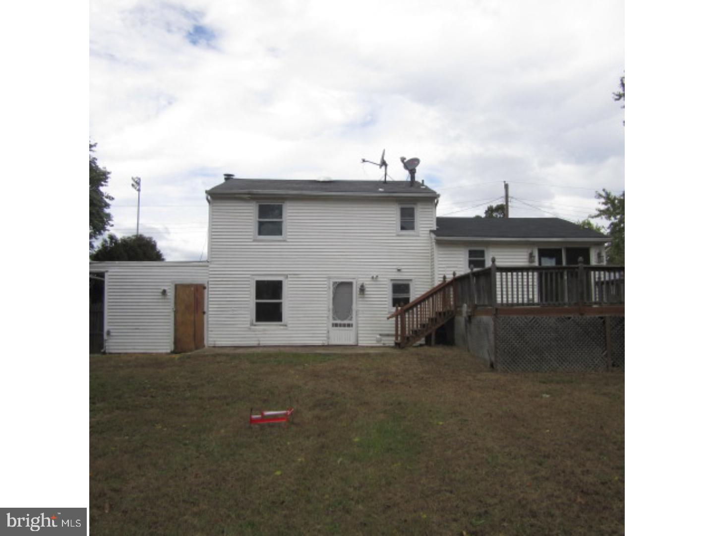 37 South Club Road Pine Hill, NJ 08021 - Photo 1 of 14