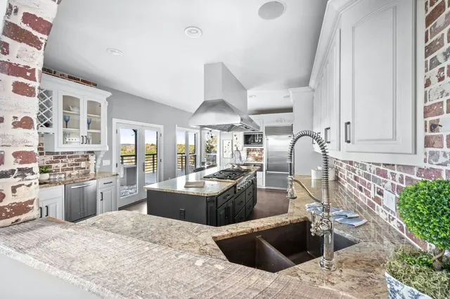 $1,074,900 | 6780 Autumnwood Drive, Nashville, TN 37221