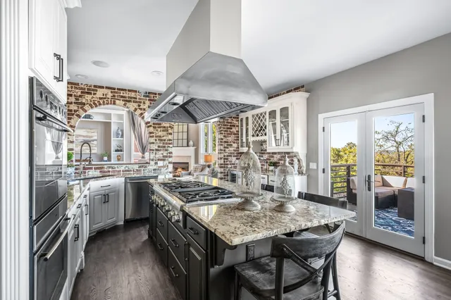 $1,074,900 | 6780 Autumnwood Drive, Nashville, TN 37221