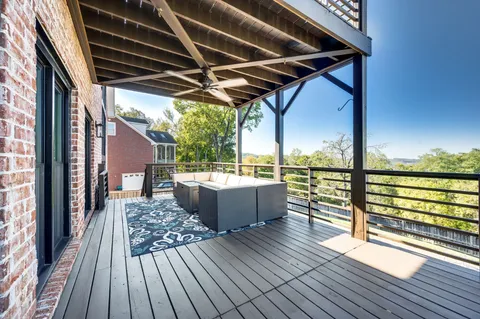 $1,074,900 | 6780 Autumnwood Drive, Nashville, TN 37221