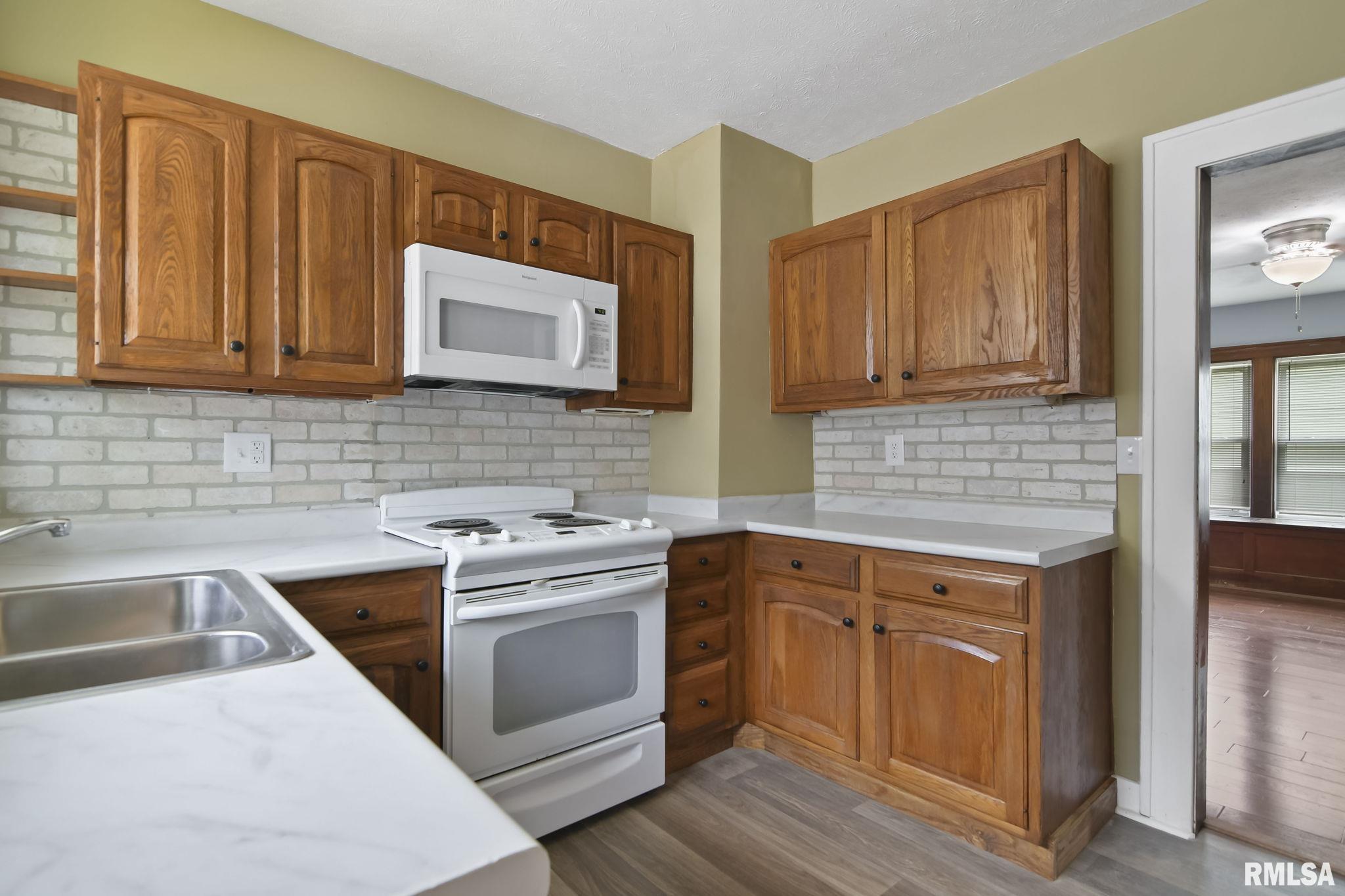 2120 North 8th Street Springfield, IL 62702 - Photo 13 of 31