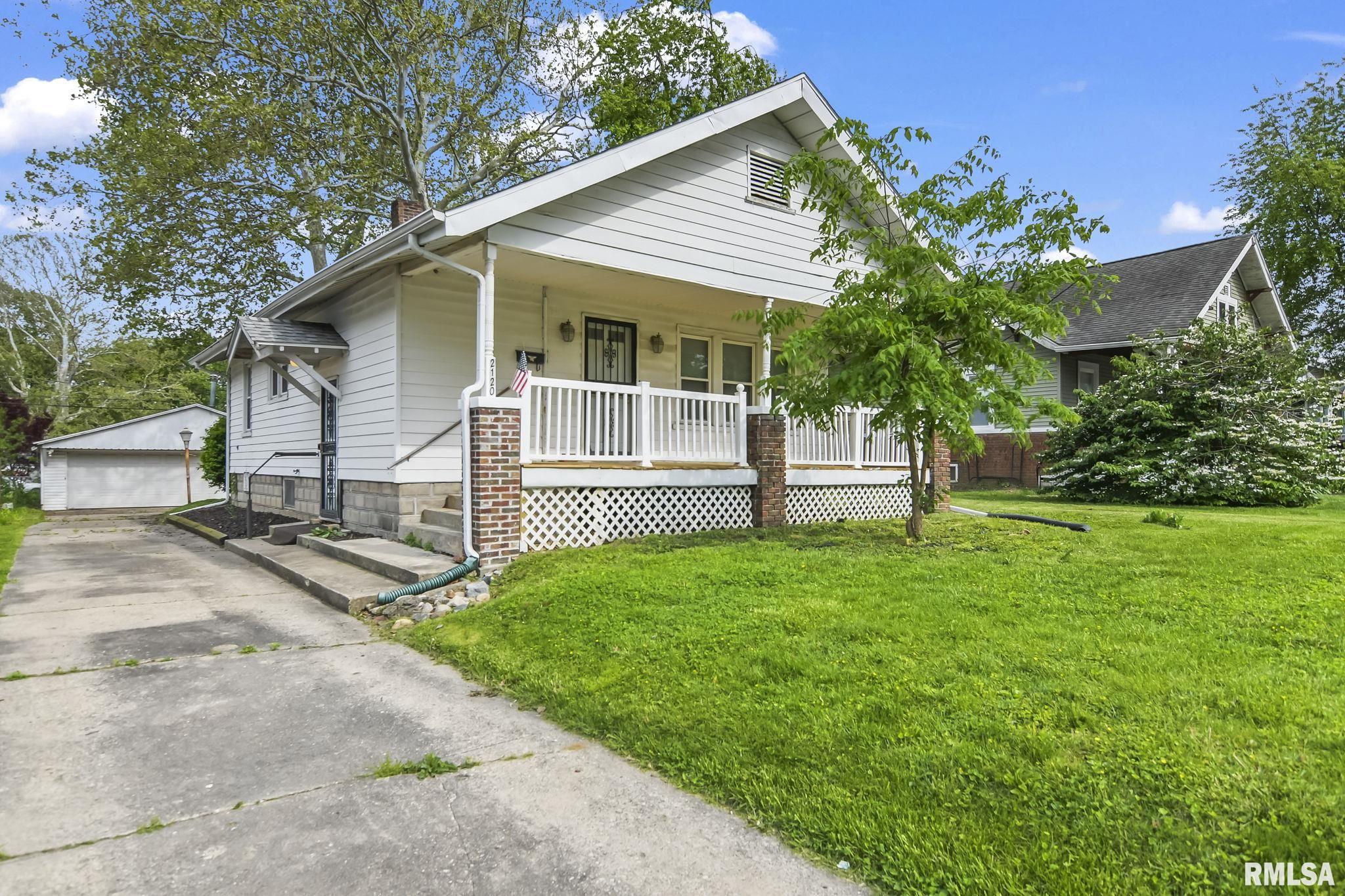 2120 North 8th Street Springfield, IL 62702 - Photo 2 of 31