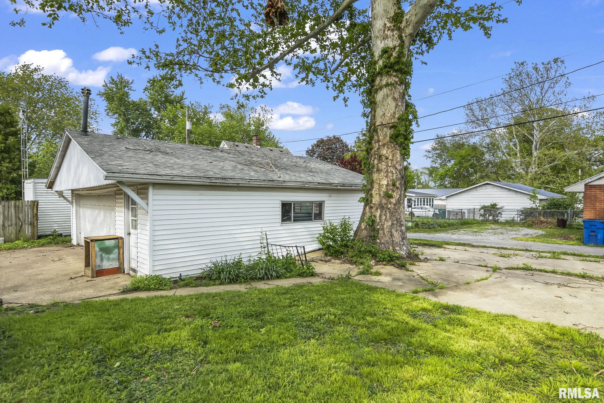 2120 North 8th Street Springfield, IL 62702 - Photo 30 of 31