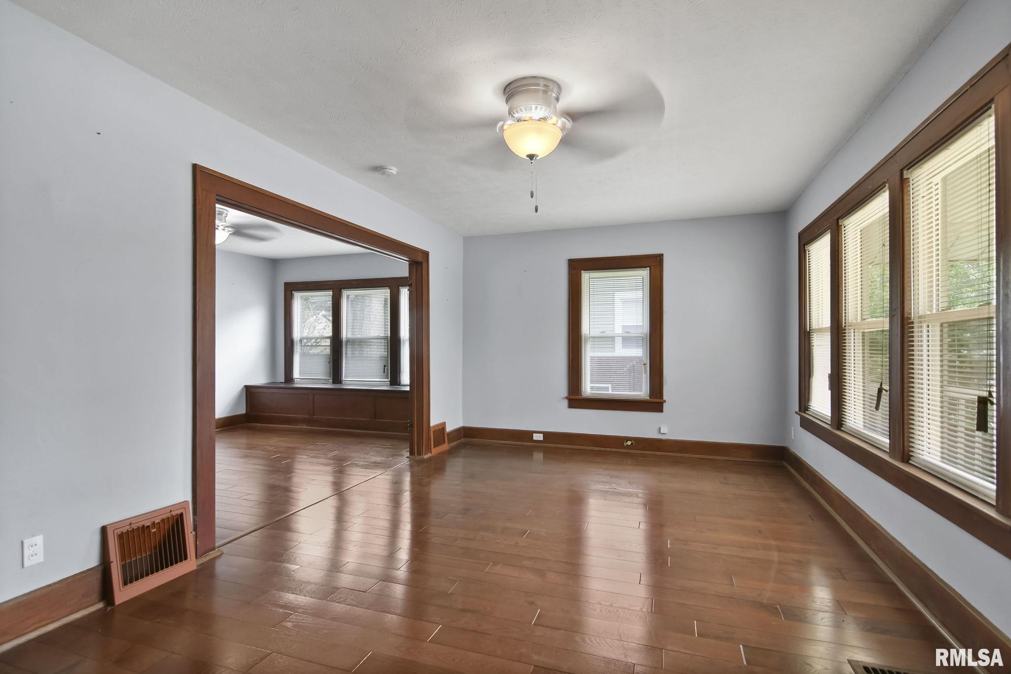 2120 North 8th Street Springfield, IL 62702 - Photo 7 of 31