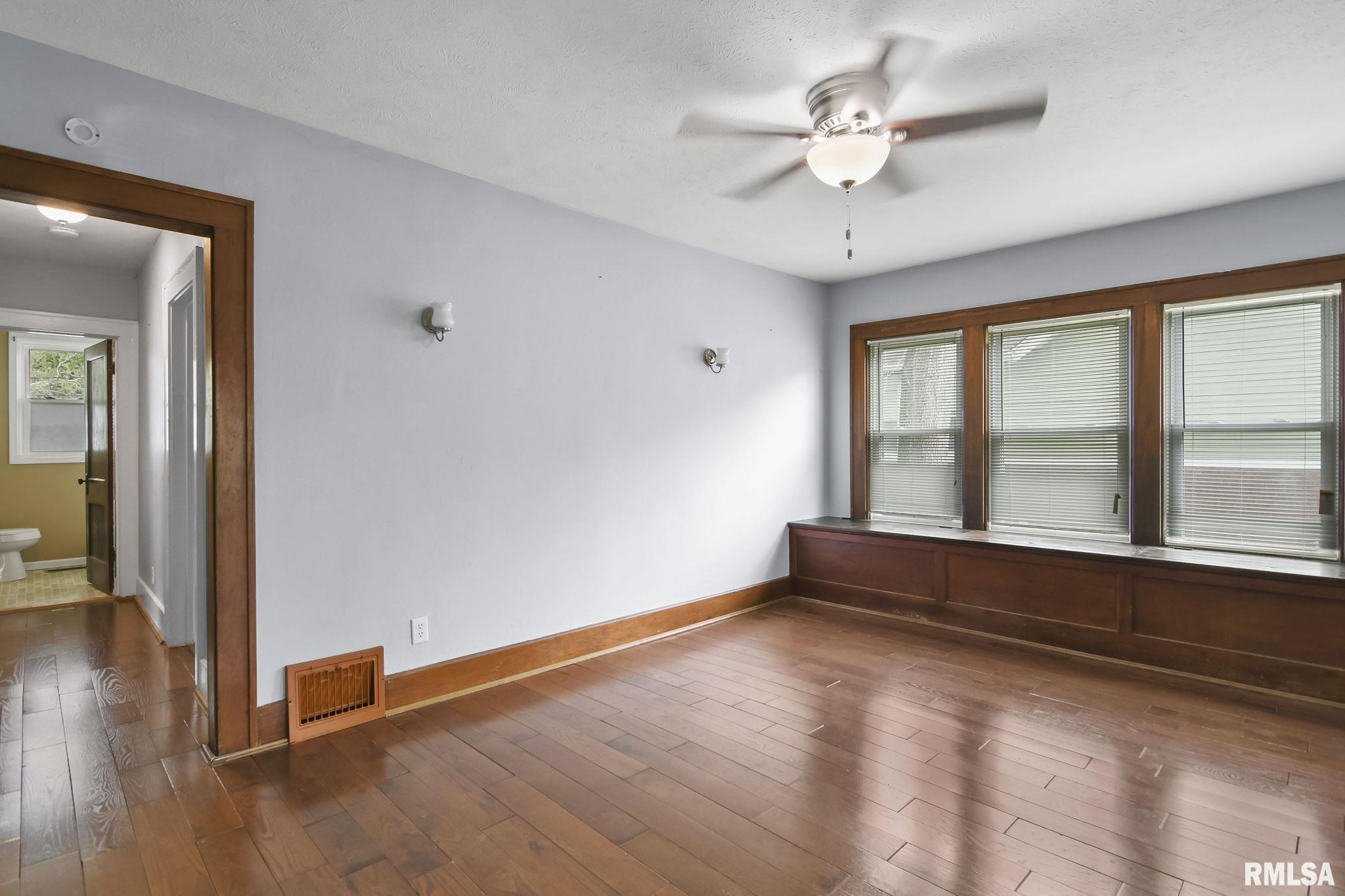 2120 North 8th Street Springfield, IL 62702 - Photo 10 of 31