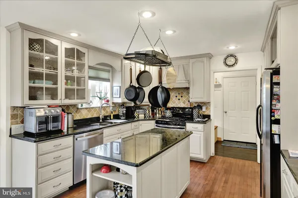 $630,000 | 74 Museum Road, Reading, PA 19607