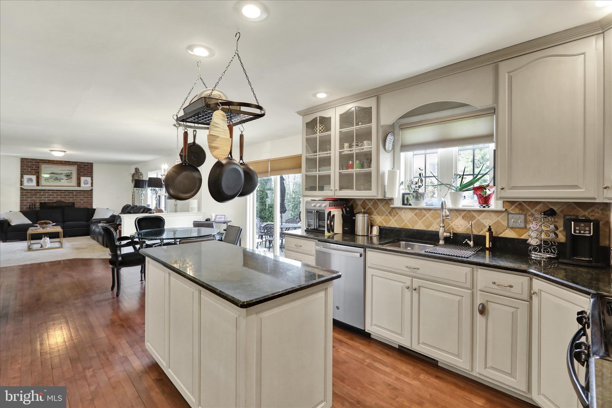 74 Museum Road Reading, PA 19607 - Photo 13 of 33 360_6305