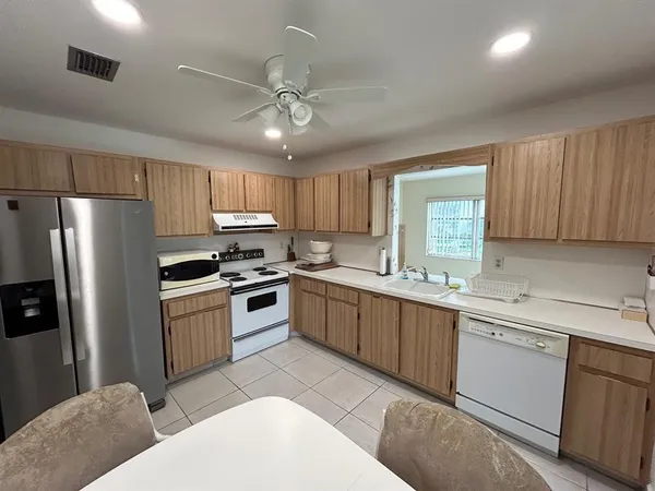 $2,650 | 6393 Lasalle Drive, Delray Beach, FL 33484