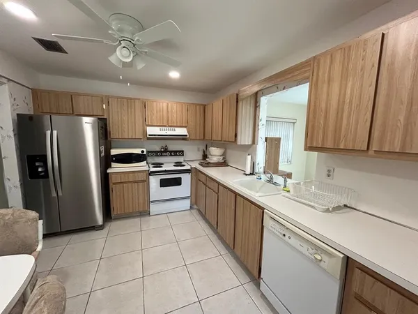 $2,650 | 6393 Lasalle Drive, Delray Beach, FL 33484