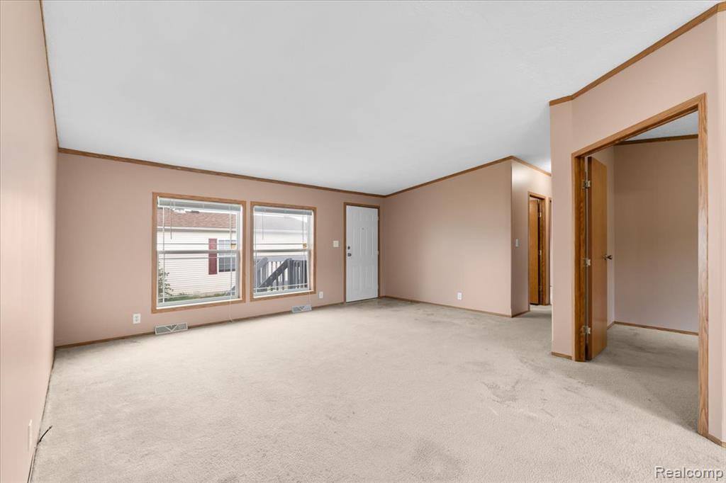 4477 Single Tree Drive Howell, MI 48843 - Photo 3 of 26 Gallery Image 3