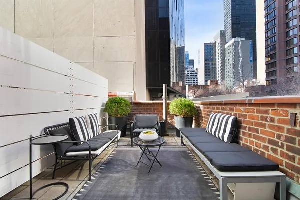 $479,000 | 242 East 38th Street, Unit 2A | Murray Hill