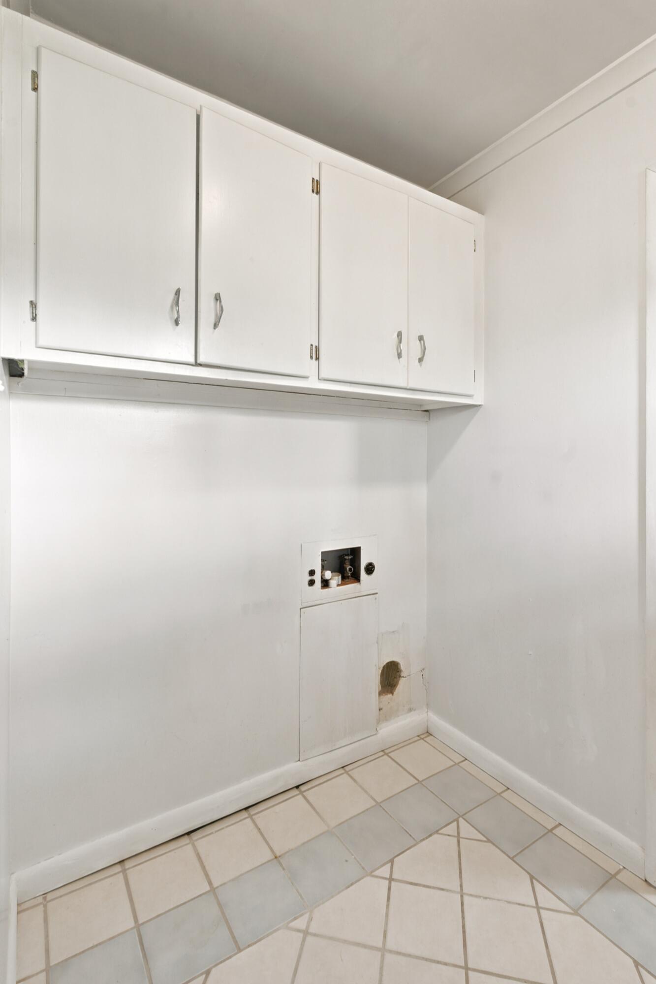 225 Nickell Heights Road Paducah, KY 42003 - Photo 12 of 30 Utility Room