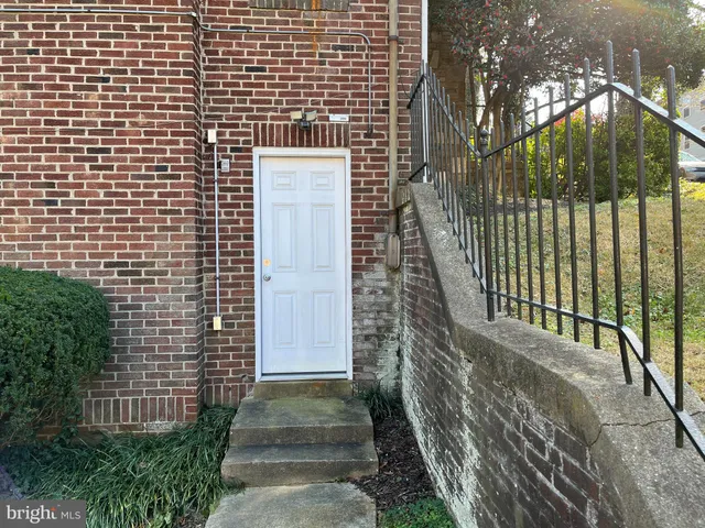 $1,000 | 8009 Garland Avenue, Unit 3, Takoma Park, MD 20912