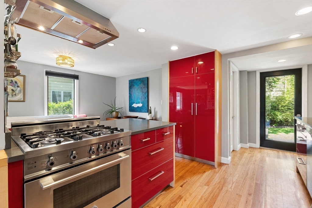 12 Glen Road Swampscott, MA 01907 - Photo 16 of 42 Gallery Image 16