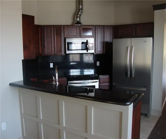 $1,200 | 928 Lipscomb Street, Unit 200, Fort Worth, TX 76104