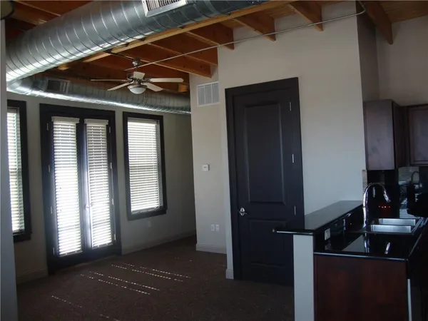 $1,200 | 928 Lipscomb Street, Unit 200, Fort Worth, TX 76104