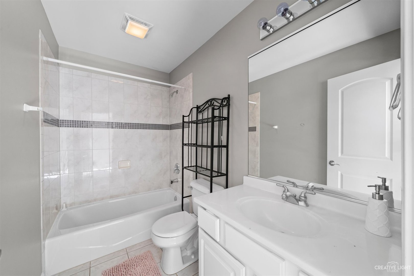 3984 Bluejay Lane Naperville, IL 60564 - Photo 20 of 34