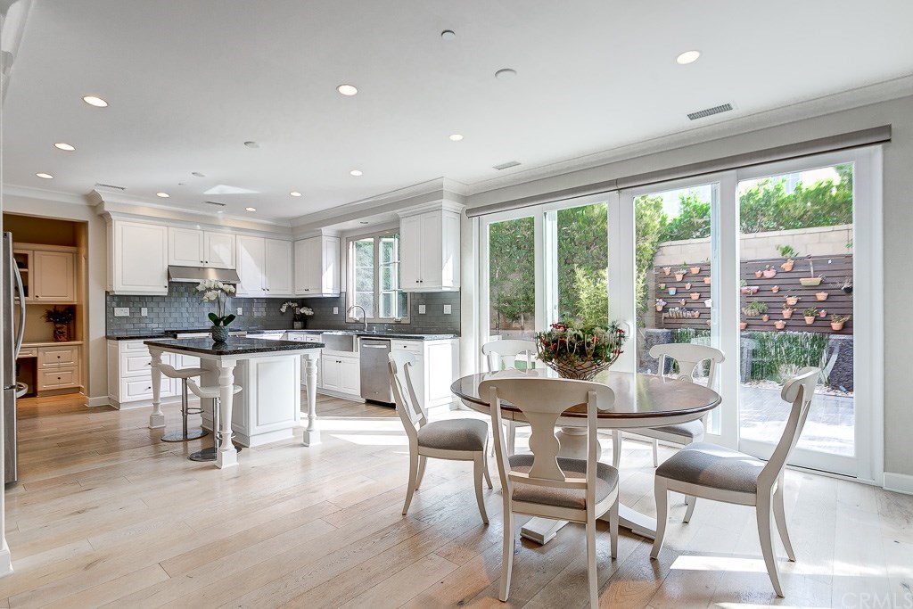 49 Modena Irvine, CA 92618 - Photo 6 of 39