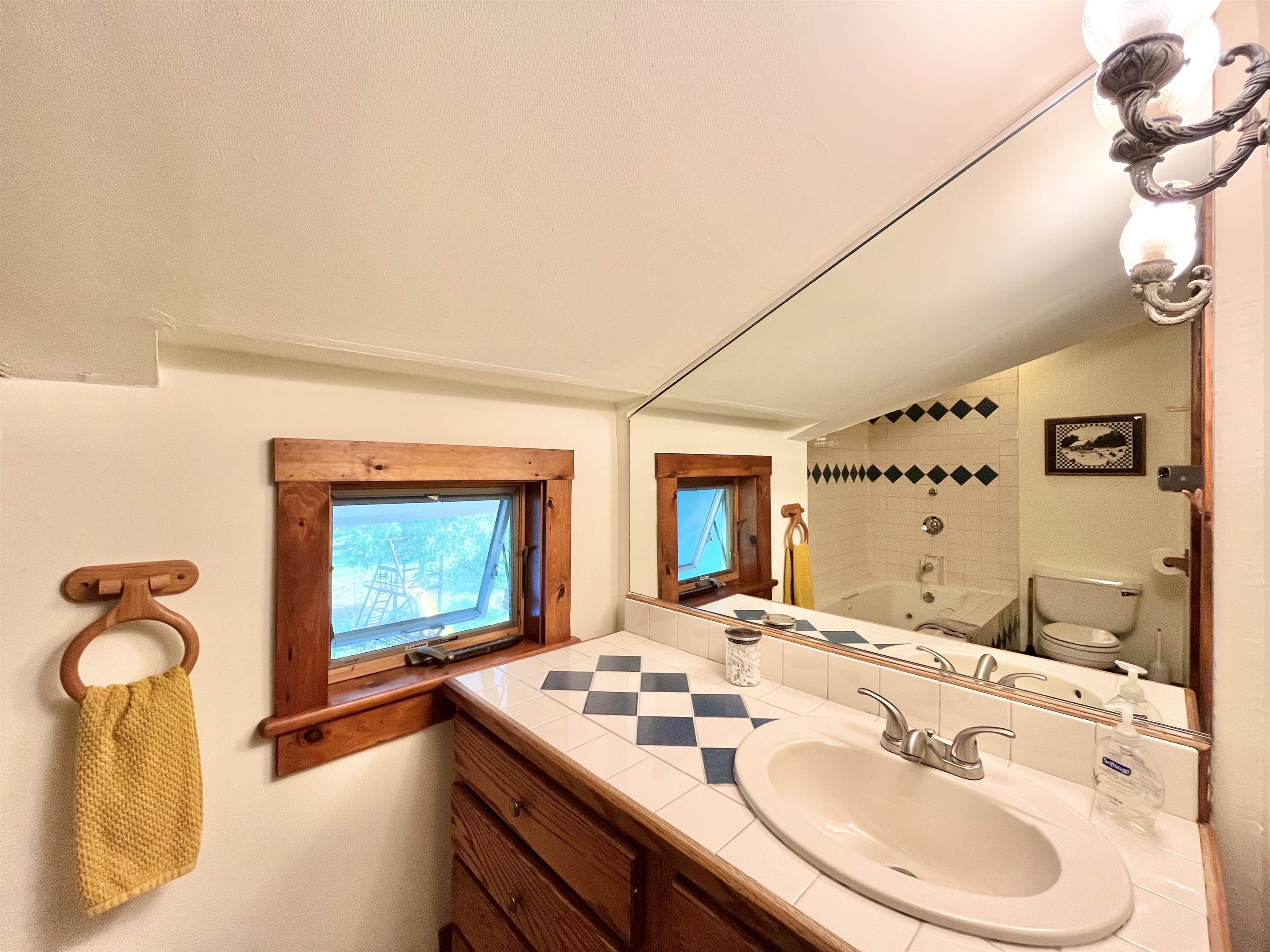 8 Castle Hill Road Wilmington, VT 05363 - Photo 11 of 33 Gallery Image 11