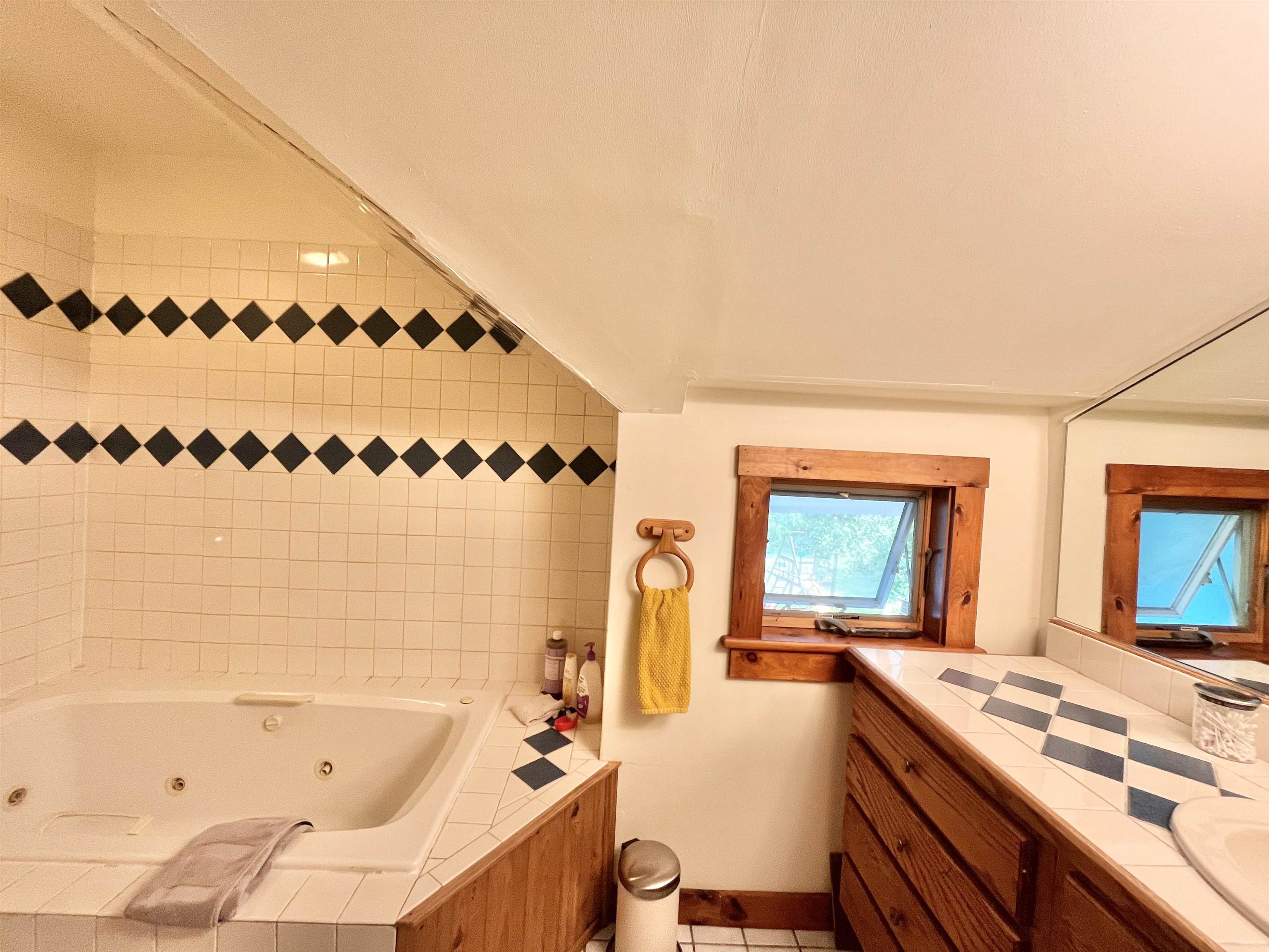 8 Castle Hill Road Wilmington, VT 05363 - Photo 12 of 33 Gallery Image 12
