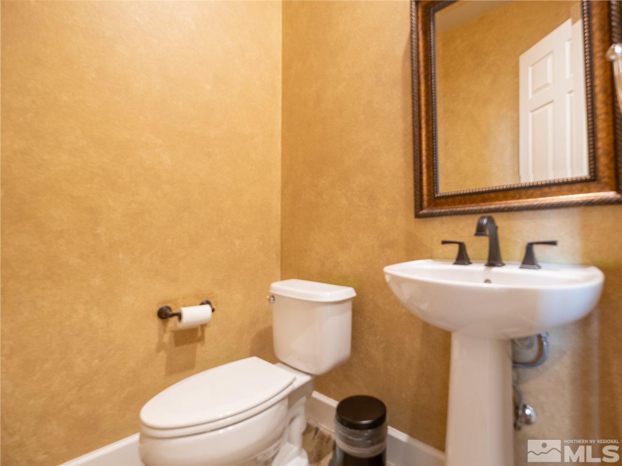 2675 Strathmore Court Reno, NV 89521 - Photo 19 of 35 Photo 19