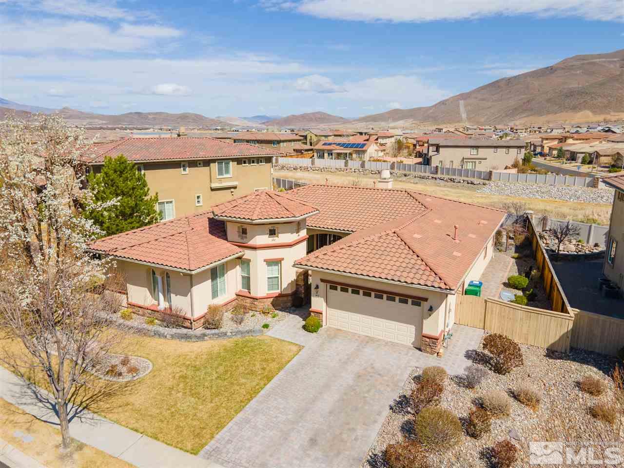 2675 Strathmore Court Reno, NV 89521 - Photo 4 of 35 Photo 4