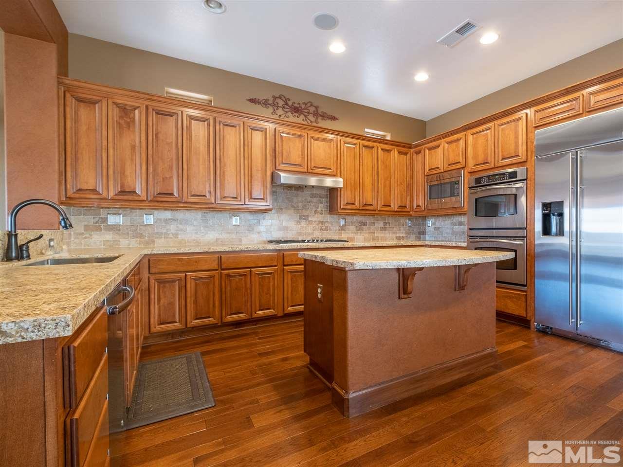 2675 Strathmore Court Reno, NV 89521 - Photo 6 of 35 Photo 6